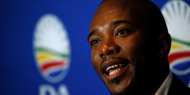 DA leader Mmusi Maimane speaks during a news conference in Johannesburg. April 1, 2016.