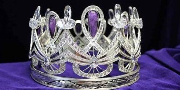 The silver crown Adè van Heerden will hand over, come Sunday evening.