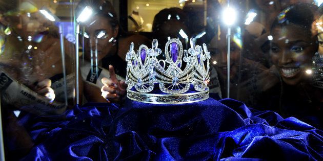 The Miss SA crown.