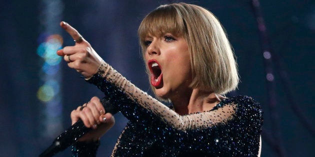 Taylor Swift performs