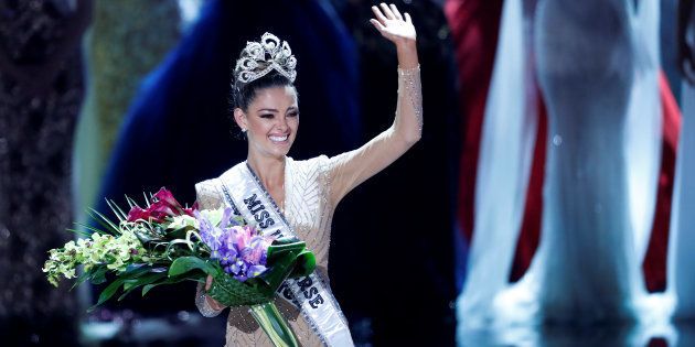 Miss South Africa Demi-Leigh Nel-Peters waves after being crowned Miss Universe during the 66th Miss Universe pageant at Planet Hollywood hotel-casino in Las Vegas, Nevada, U.S., November 26, 2017.