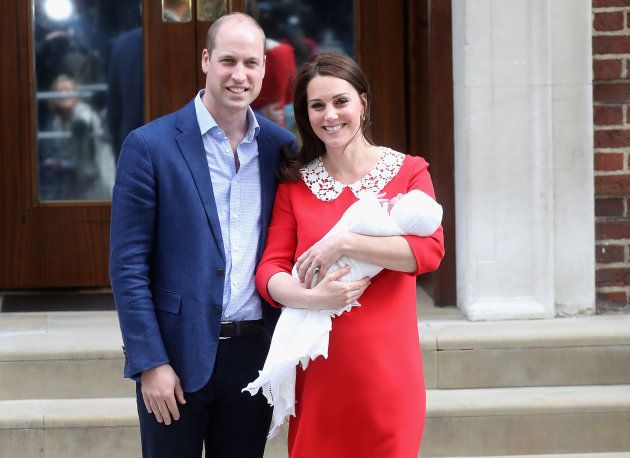 The Duke and Duchess of Cambridge depart St Mary's Hospital with newborn Prince Louis on April 23 2018.