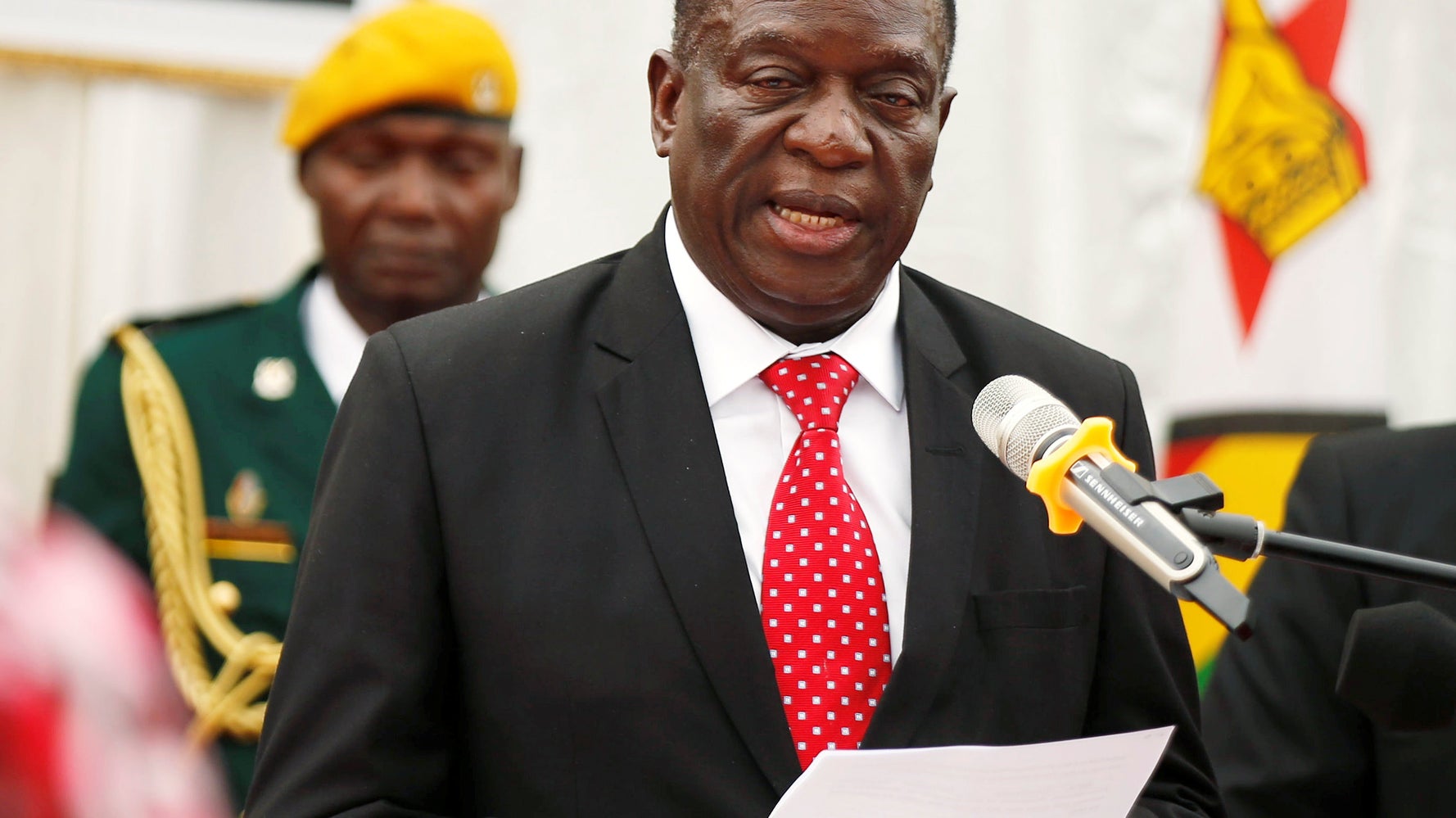 Zimbabwe's New Leader Wants Sanctions Lifted | HuffPost UK News