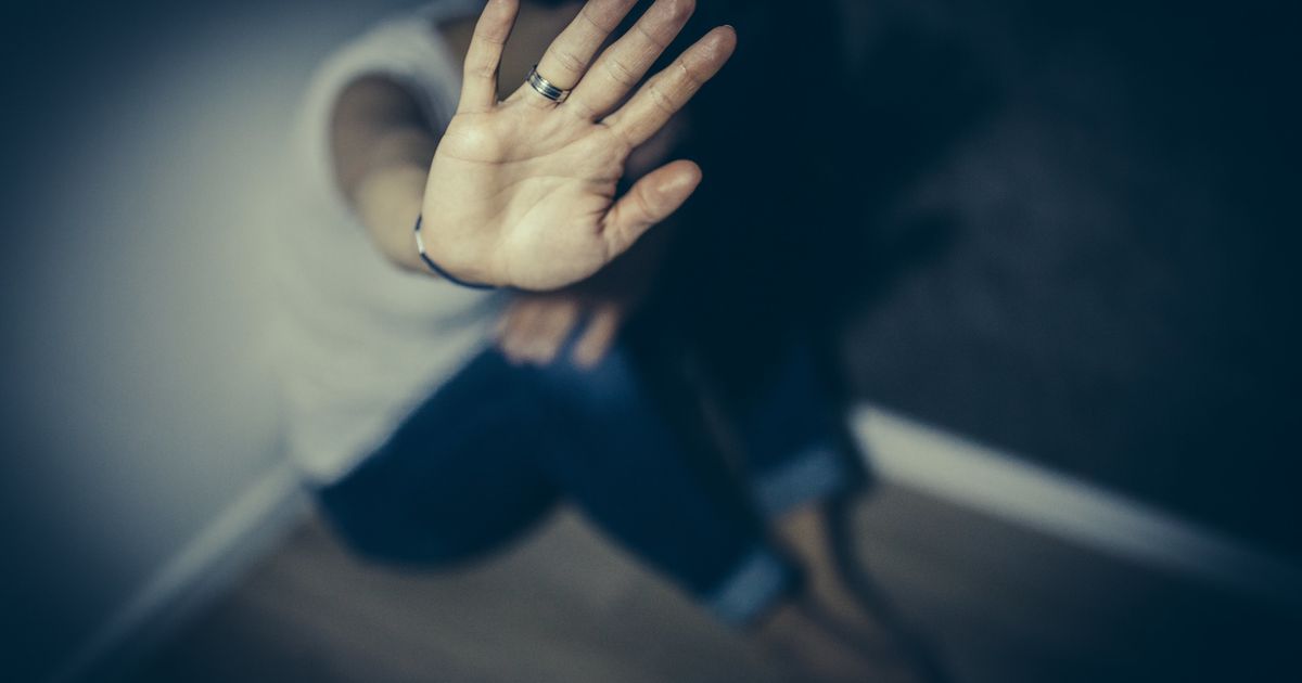 5 Ways You Can Help A Friend In An Abusive Relationship Huffpost Uk
