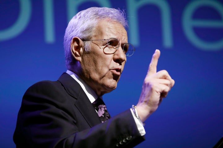L animateur De Jeopardy Alex Trebek Est D c d L ge De 80 Ans L animateur De Jeopardy Alex Trebek Est D c d L ge De 80 Ans