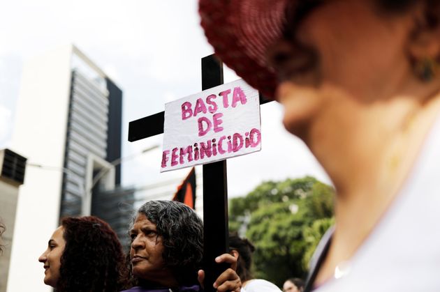 A cada 6 horas uma mulher é vítima de feminicídio no mundo, segundo relatório da...