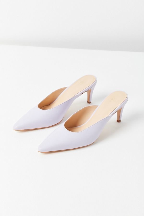white pointy toe mules