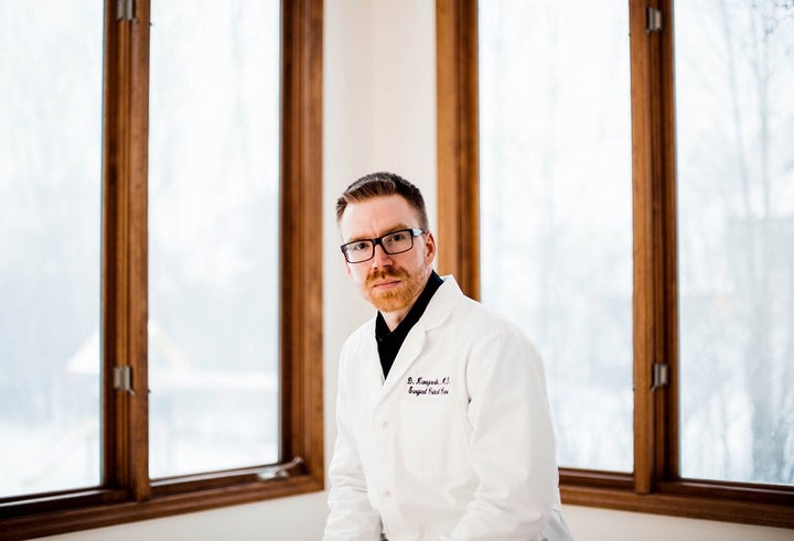 <p>After Dr. Douglas Kwazneski witnessed a surgical stapler malfunction, he surveyed leading surgeons and discovered that more than two-thirds had experienced a stapler malfunction, or knew a peer who did.</p>