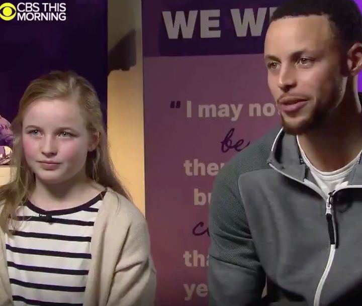 9歳の少女のファンレターが Nbaスターのステフィン カリー選手を動かした 女子用のバッシュ販売を約束 国際女性デー ハフポスト World 9歳の少女のファンレターが Nbaスターのステフィン カリー選手を動かした 女子用のバッシュ販売を約束 国際女性デー ハフポスト World