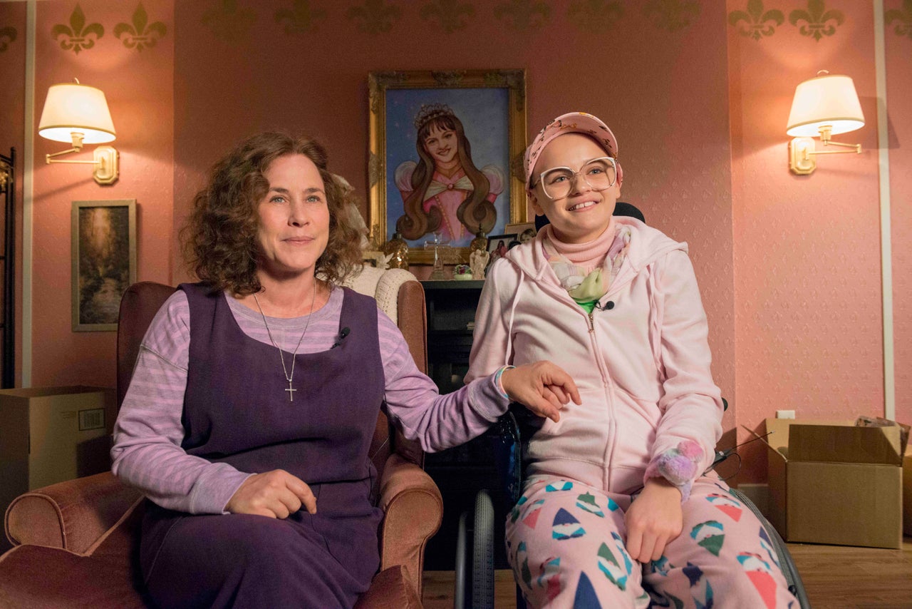 Patricia Arquette as Dee Dee Blanchard; Joey King as Gypsy Rose Blanchard.