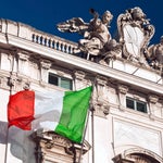 Ιταλία: Αθώωσαν βιαστές γιατί το θύμα ήταν «πολύ