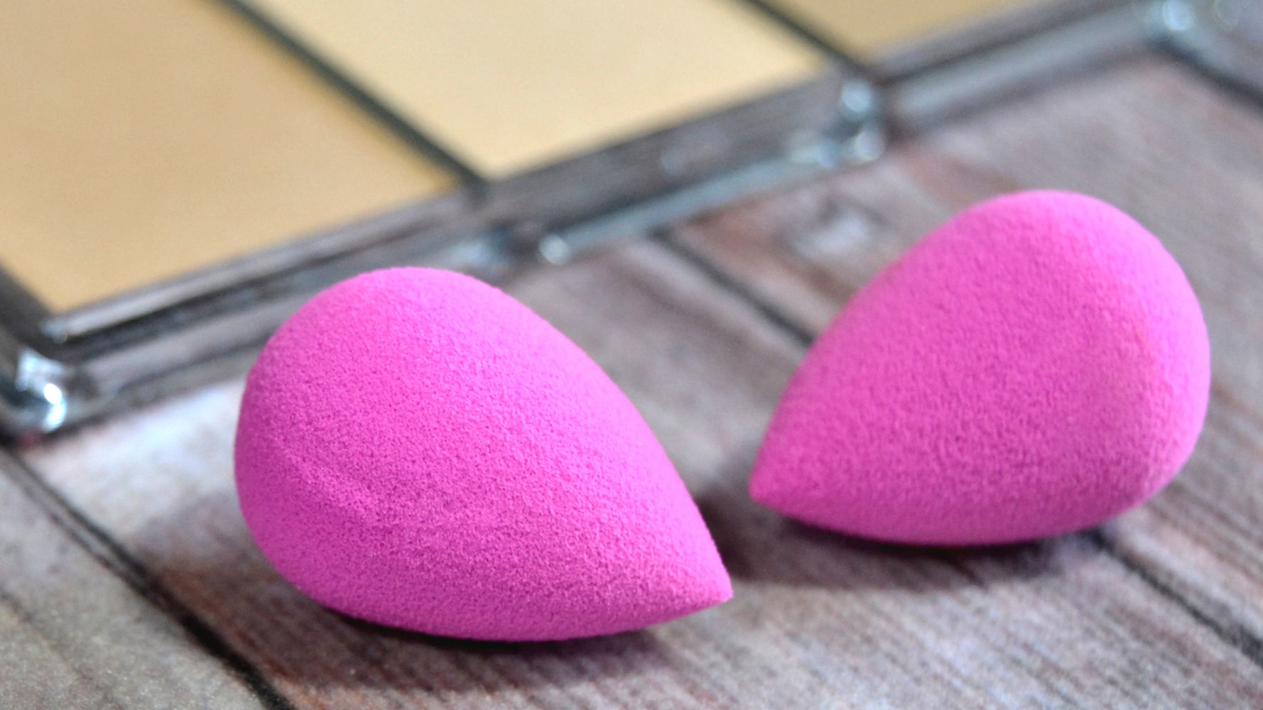 The Difference Between A $20 And A $5 Makeup Sponge | HuffPost Life