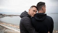 Eu tive um caso com meu vizinho hétero e casado. E a esposa dele me