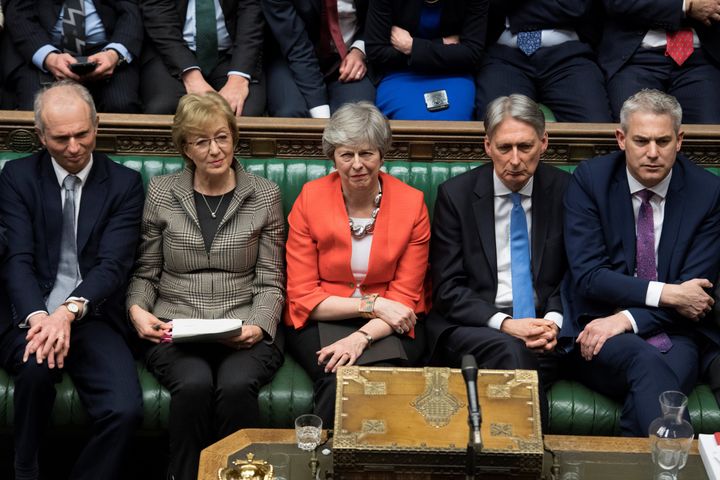 Η Τερέζα Μέι ακούει το αποτέλεσμα της ψηφοφορίας για το Brexit, στο βρετανικό κοινοβούλιο, στις 12 Μαρτίου 2019