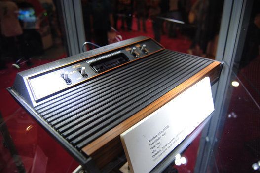 Atari original (Atari, 1977)