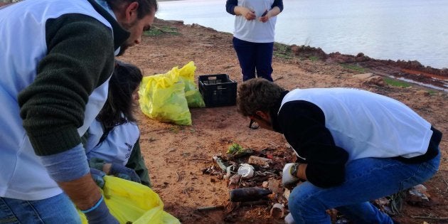 Más de 10.700 voluntarios participan en la campaña 'Un metro cuadrado por la