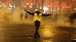 Francia no subirá los impuestos al carburante si el petróleo se