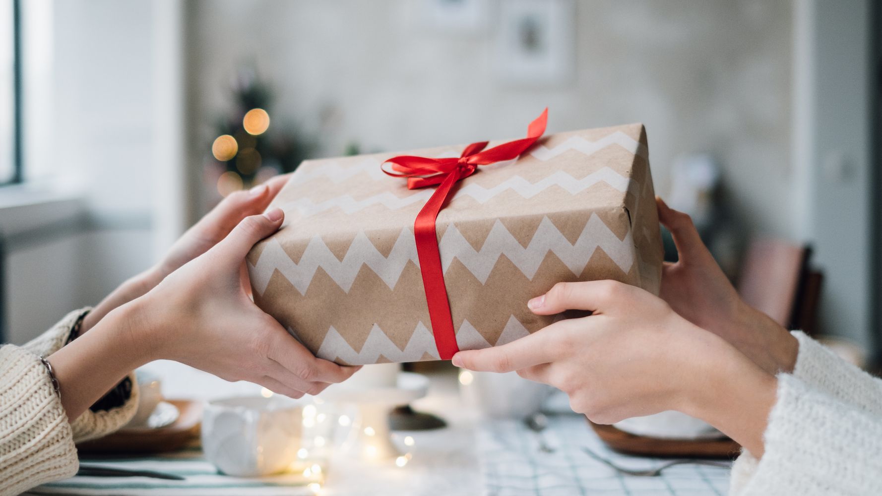 13 ideas para acertar el regalo del amigo invisible sin gastarte más de 15 euros | HuffPost