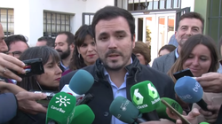 Las risas de los compañeros de Alberto Garzón cada vez que dice esta