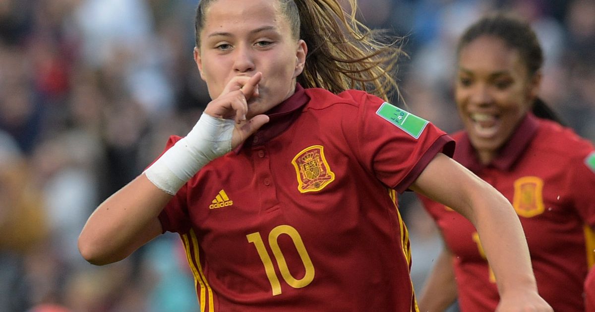 La jugada Pina, de la Selección femenina de fútbol sub-17 España, de la que todo mundo habla | El HuffPost Noticias