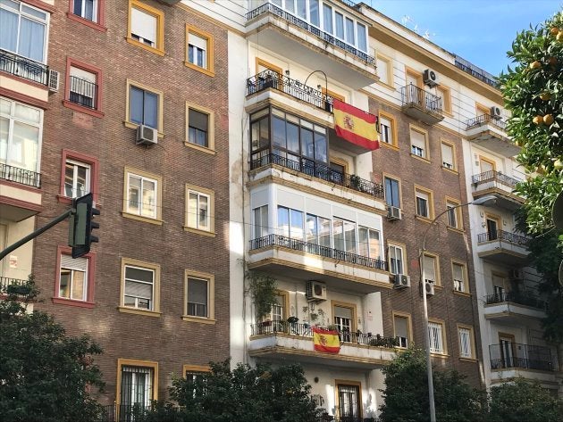 Balcones en Sevilla tras la victoria de Vox en las elecciones andaluzas.