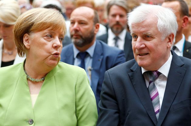 Merkel y Seehofer en un acto el pasado mes de junio.