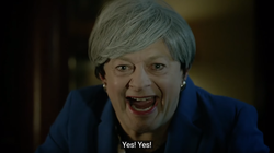El loquísimo vídeo contra el Brexit del actor de Gollum disfrazado de Theresa