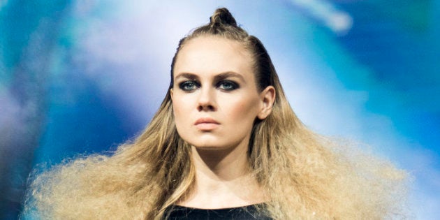 Cuál es la verdadera causa del pelo encrespado? | El HuffPost Tendencias