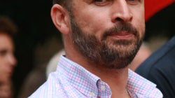 Twitter se lo pasa bomba con una foto del líder de VOX corriendo por la