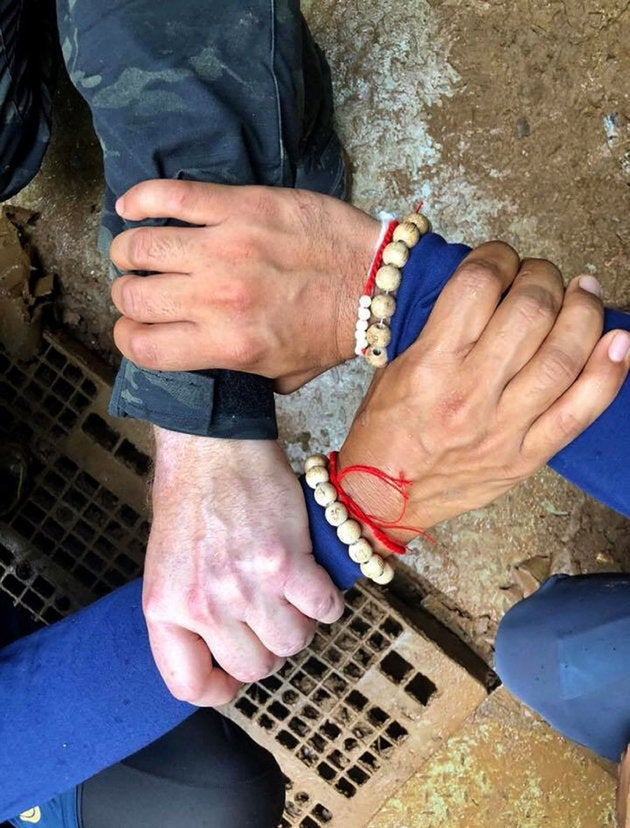 Las fotos del rescate de los niños atrapados en una cueva de
