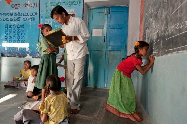 Niñas en una escuela.