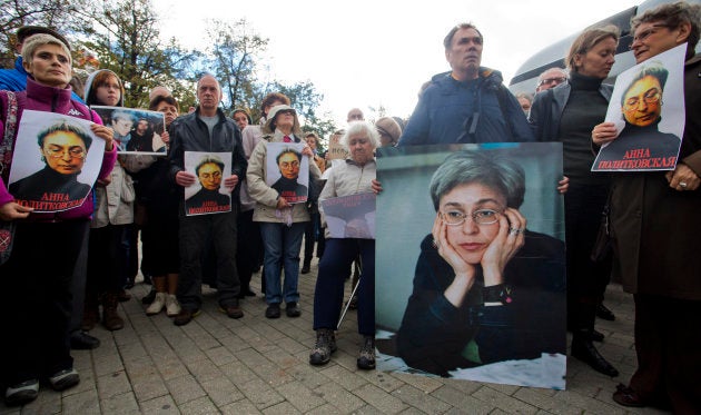Concentración en recuerdo de la periodista Anna Politkovskaya en Moscú, en octubre de 2012, sexto aniversario de su asesinato.