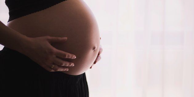 Esta mujer enseña cómo es un cuerpo 'real' tras dar a luz para acabar con los falsos