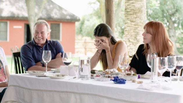 Lidia Torrent pasa vergüenza por una pregunta de Carlos Sobera.