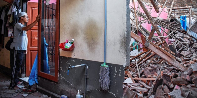Destrozos tras el terremoto de Lombok.