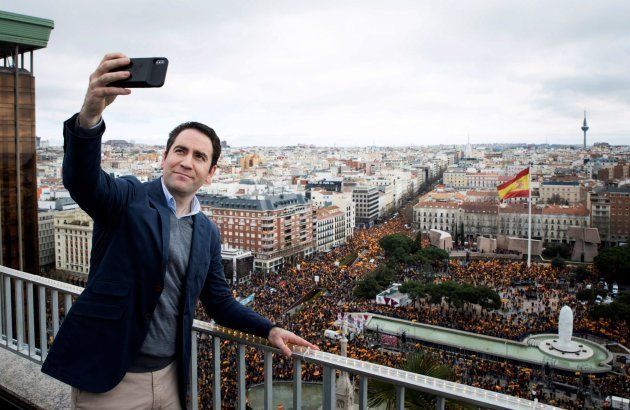'Selfie' de García Egea en Colón.