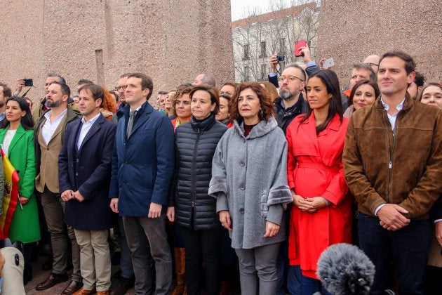 Dolores Delgado llama "derecha trifálica" a Abascal, Casado y Rivera.