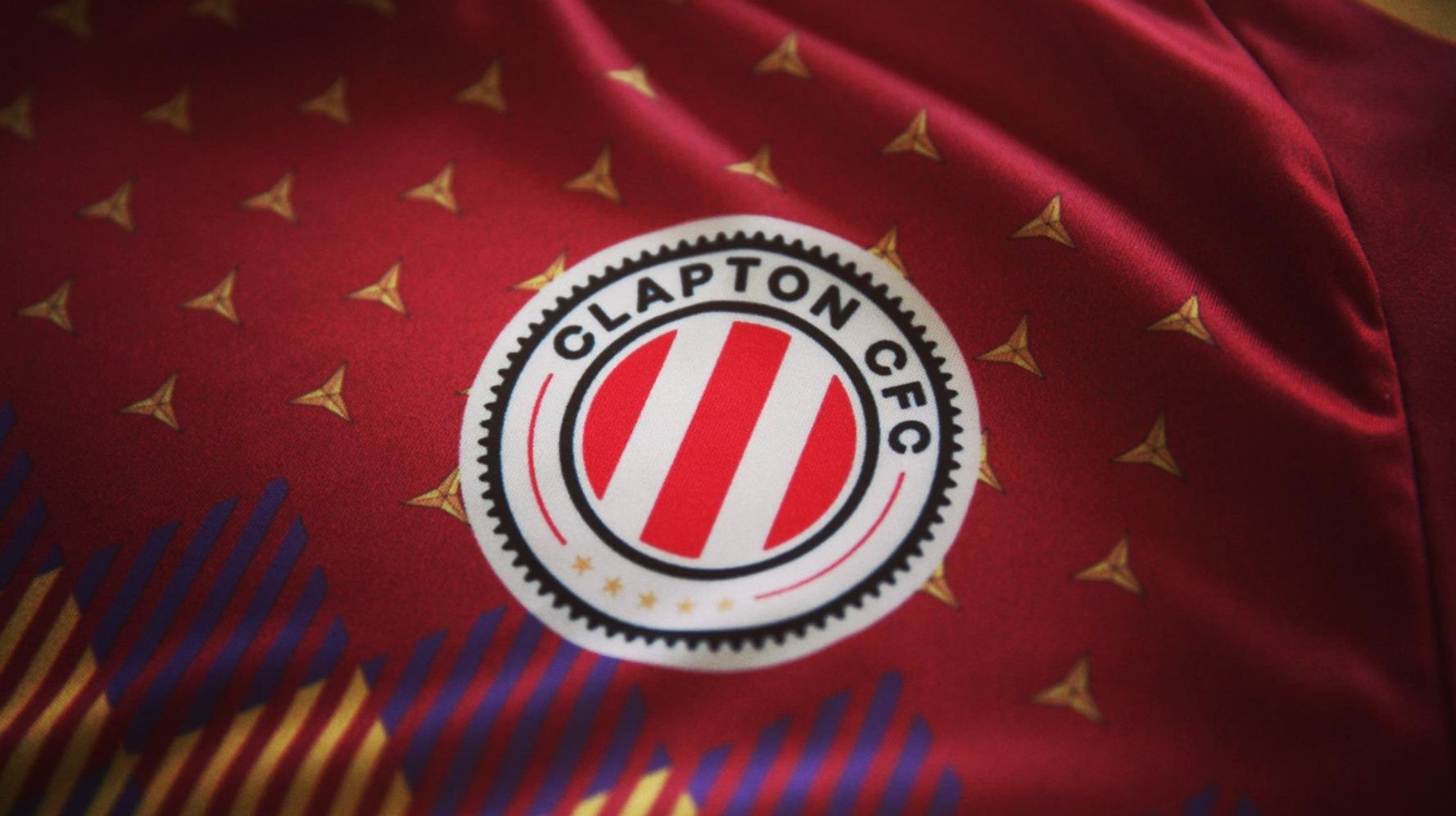 Senado Imbécil Apto Clapton, el equipo de fútbol inglés que juega con una camiseta homenaje a  la República española | El HuffPost Noticias
