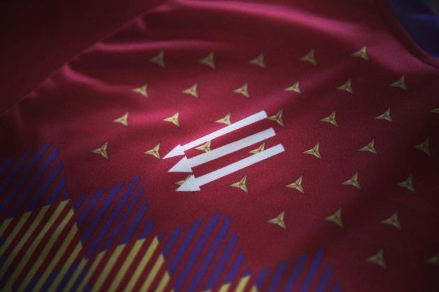 Clapton, equipo de inglés que juega con una camiseta homenaje a la República española | El HuffPost Noticias