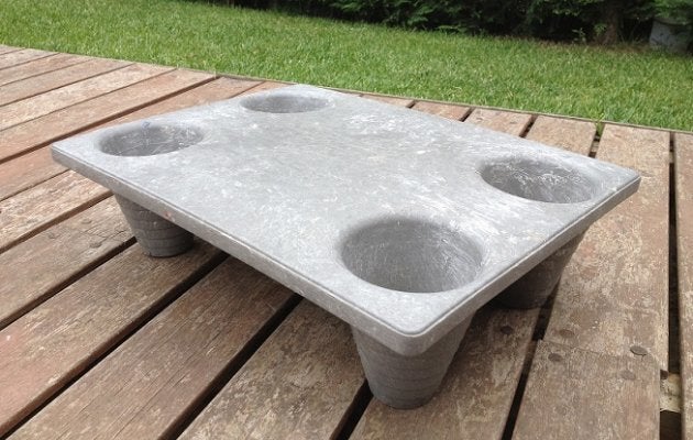 Palet fabricado a partir de plástico