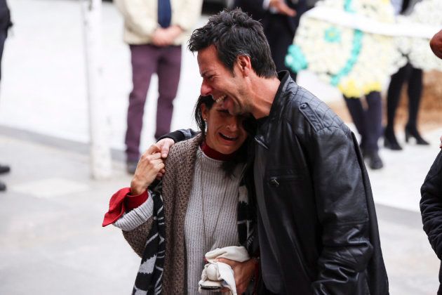 La Madre De Gabriel Tras El Funeral Mi Nino Ha Ganado La Bruja Ya No Existe El Huffpost Noticias