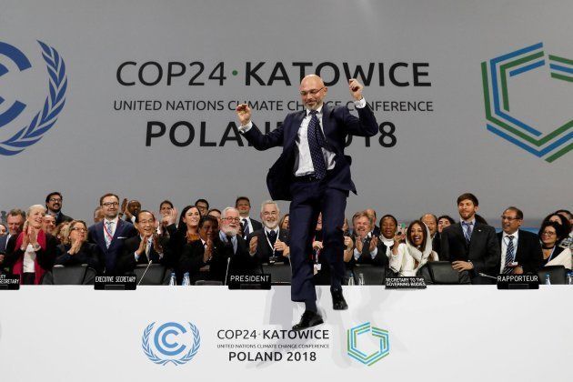 La reacción de Michal Kurtyka, presidente de la XXIV Conferencia de las Partes del Cambio Climático celebrada en Katowice en diciembre, tras anunciar las metas para reducir el calentamiento global.