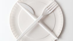 Los cubiertos de plástico tienen los días