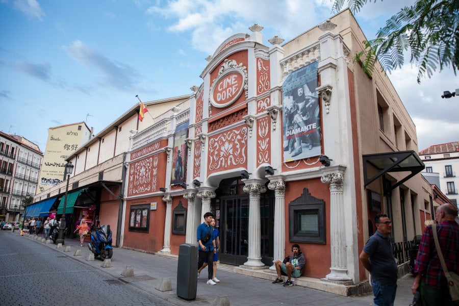 Un paseo por Embajadores, el barrio más 'cool' del