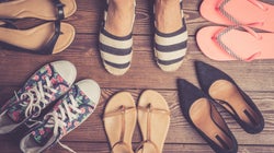 Por qué las sandalias planas pueden ser dañinas para la