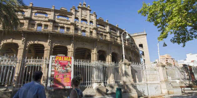 Fachada de la Plaza de toros de Palma de Mallorca, conocida popularmente como Coliseo balear.