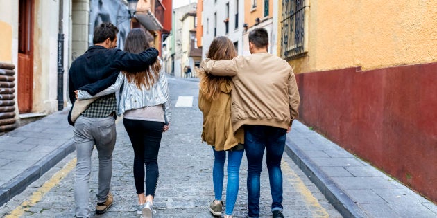 Divertirse no es la principal prioridad de los españoles durante los fines de