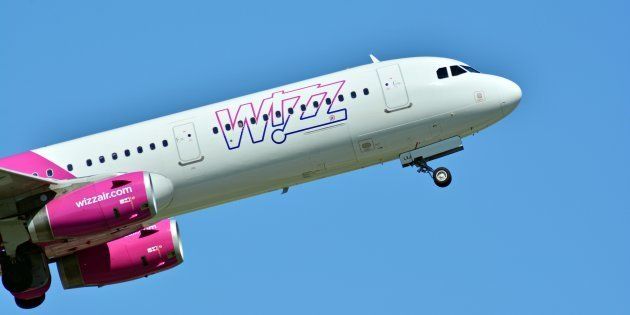 Wizz Air empieza a cobrar por el equipaje de mano El HuffPost Economía