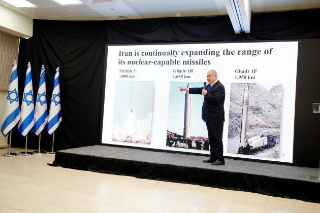 Netanyahu, explicando los supuestos avances del programa nuclear iraní.