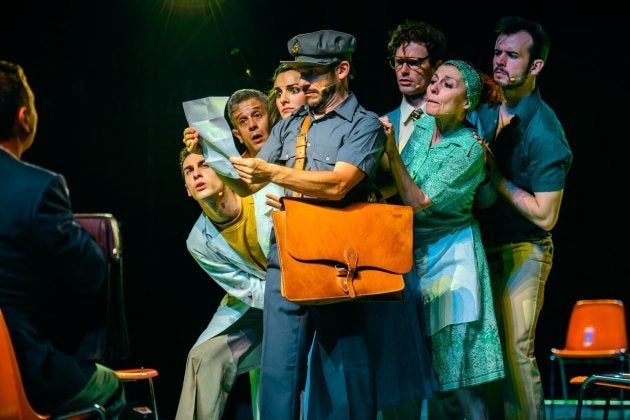 Escena de Cuatro corazones con freno y marcha atrás - terraza Teatro Galileo